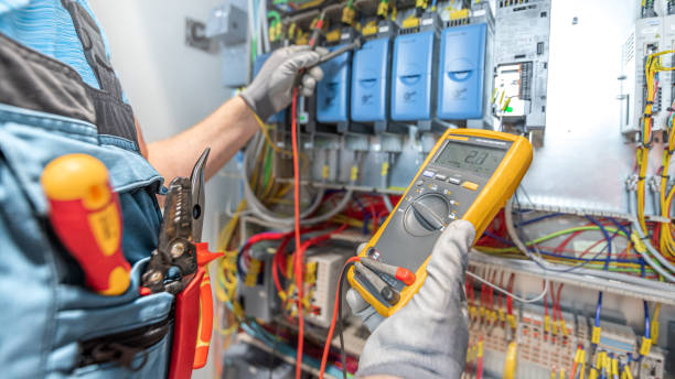 Best Circuit Breaker Repair  in Belleville, KS